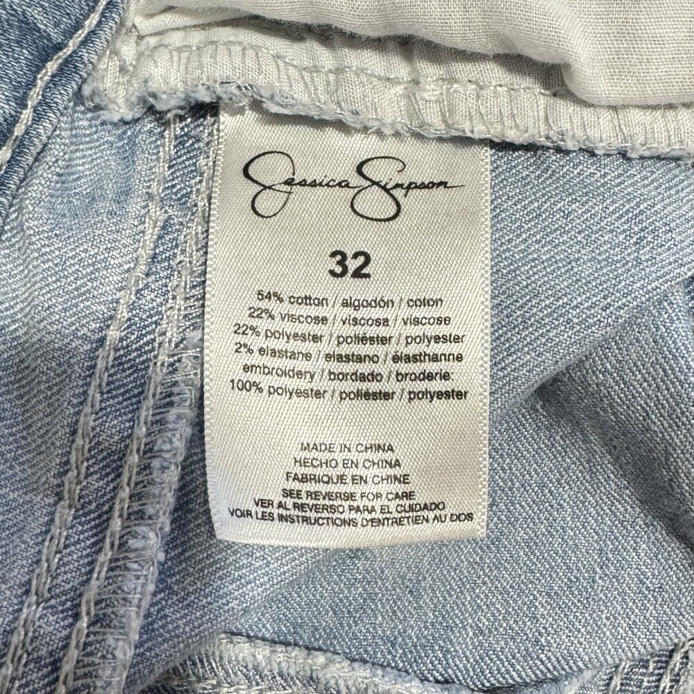 Jessica Simpson Mika Best Friend Jeans 32 / 14 Light Wash Floral Embroidered - Picture 8 of 10